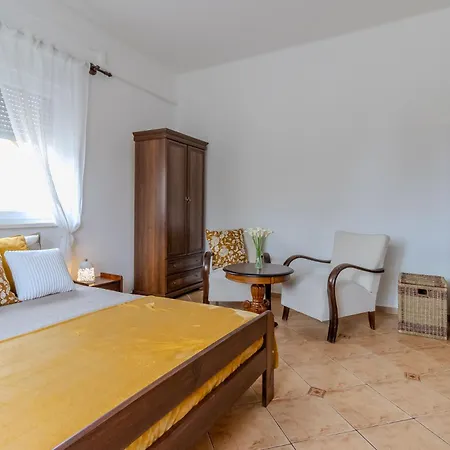 Apartment Antal Vendeghaz